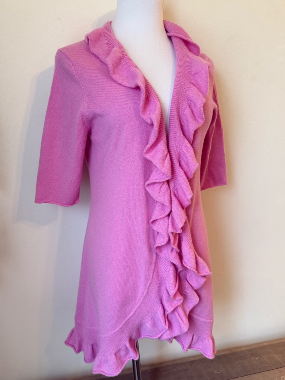 Neiman Marcus Cashmere Cardigan - Picture 3 of 5